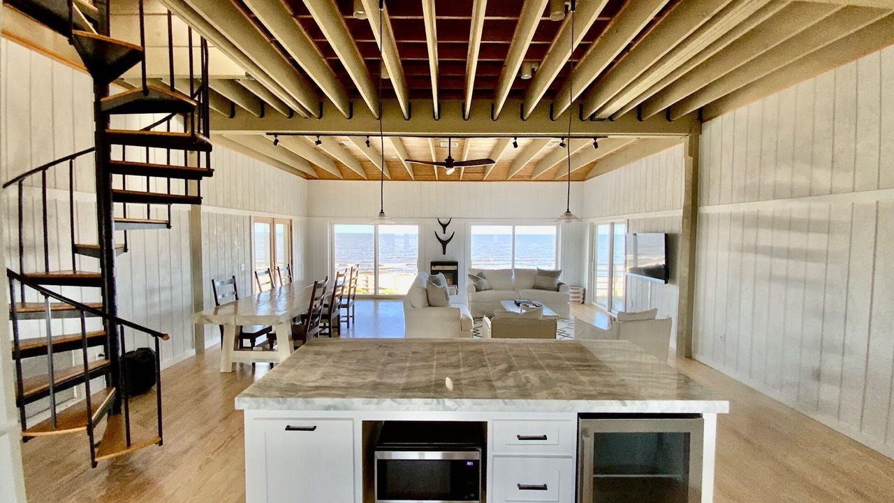 Photo of Livingroom in Alligator Point
