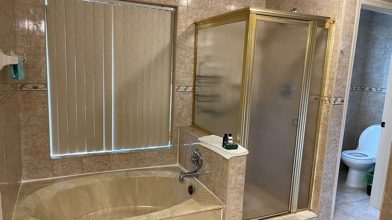 Photo of Bathroom in Tamarac