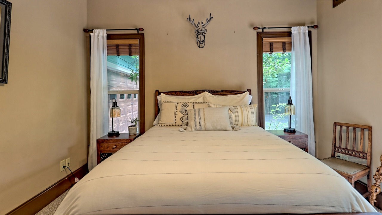 Photo of Bedroom in Sky Valley