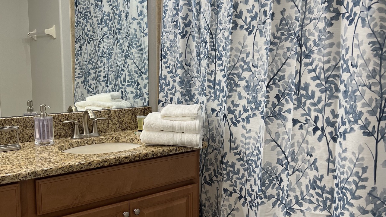 Photo of Bathroom in Lindfields