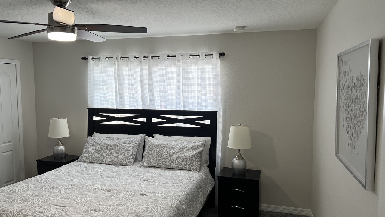 Photo of Bedroom in Lindfields