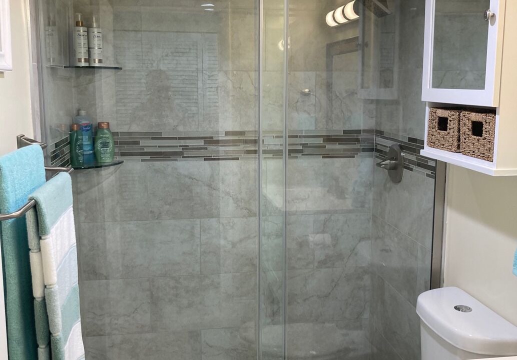 Photo of Bathroom in Vanderbilt Beach