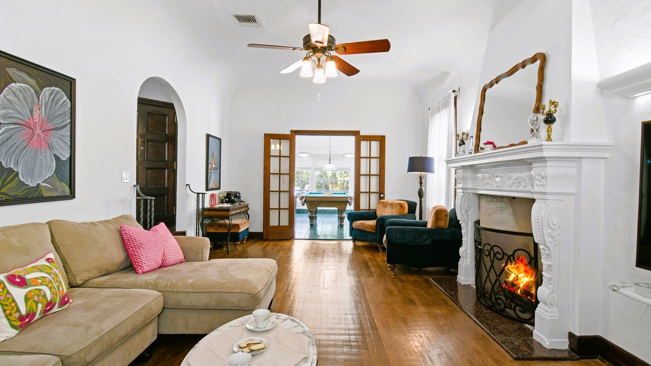 Photo of Bedroom in Lake Park