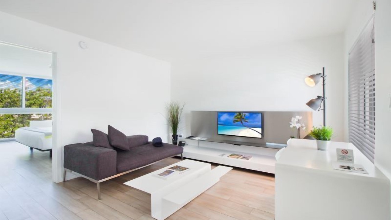 Photo of Livingroom in Key Biscayne
