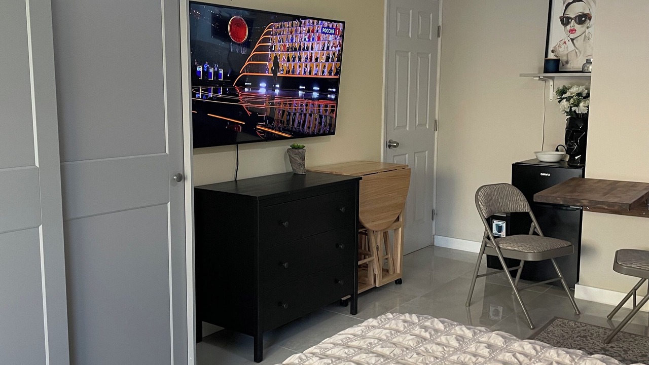Photo of Bedroom in Lake Worth