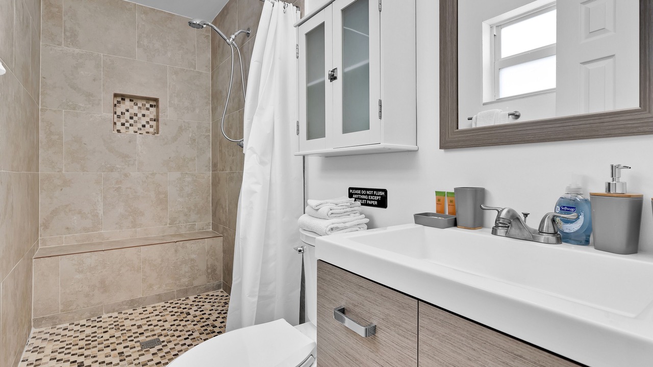 Photo of Bathroom in Driftwood