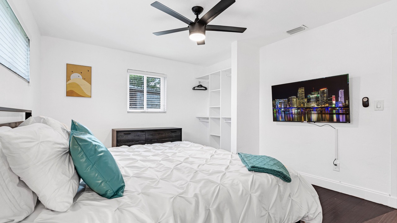 Photo of Bedroom in Sunset