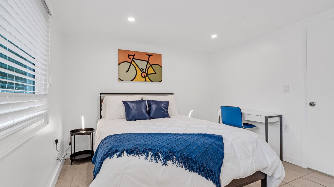 Photo of Bedroom in Sunset