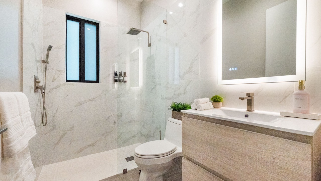 Photo of Bathroom in Southwest Coconut Grove