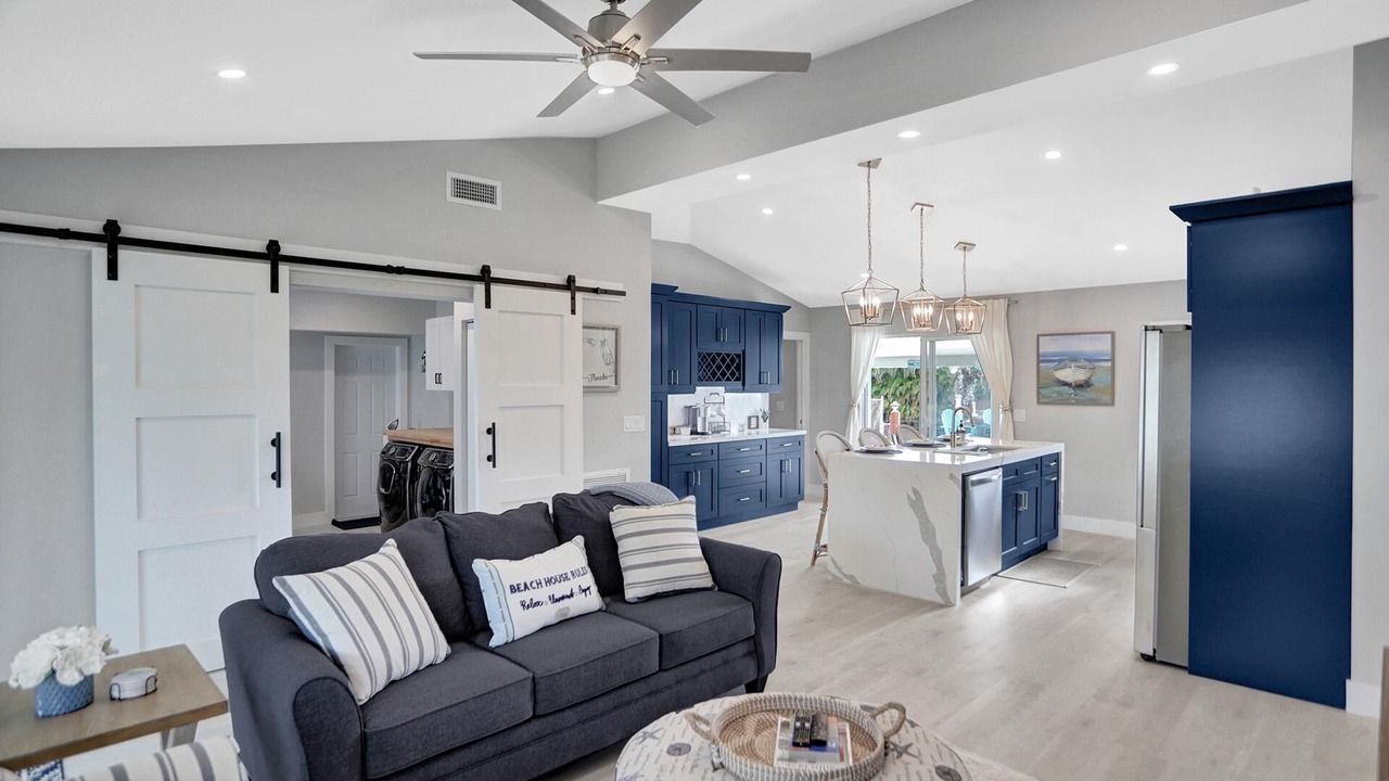 Photo of Livingroom in Garden Isles