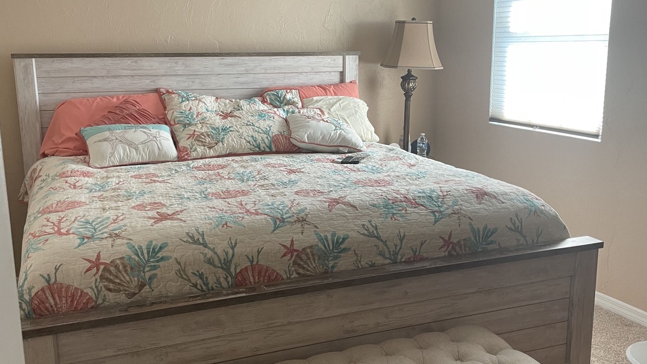 Photo of Bedroom in Cypress Lake