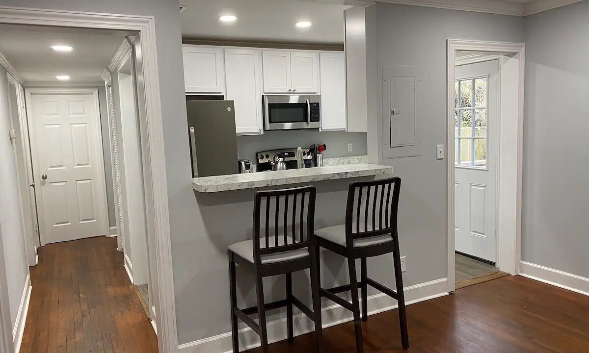 Photo of Kitchen in Lakeshore South