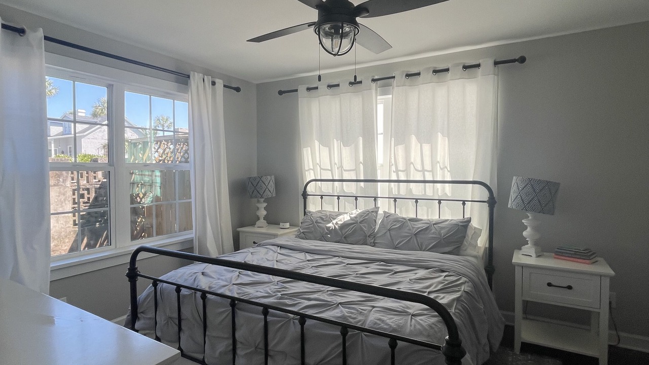 Photo of Bedroom in Neptune Beach