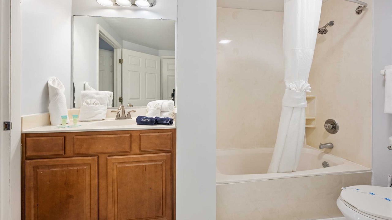 Photo of Bathroom in Brush - Stewarts