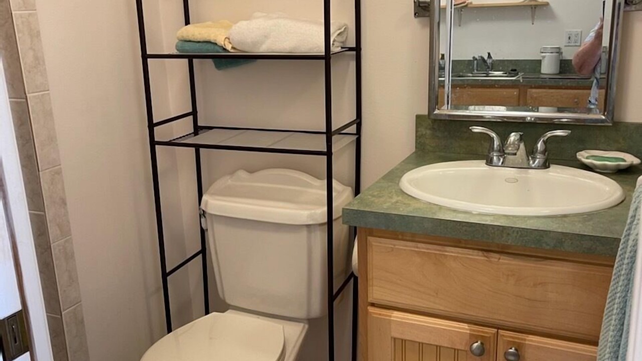 Photo of Bathroom in Roseland