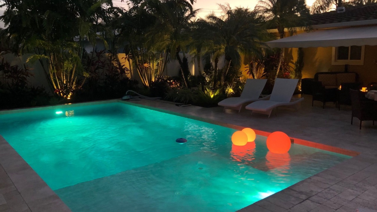 Photo of Outdoor in Poinsettia Heights