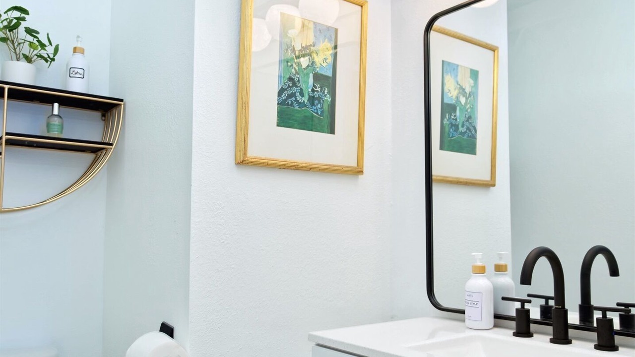 Photo of Bathroom in East End