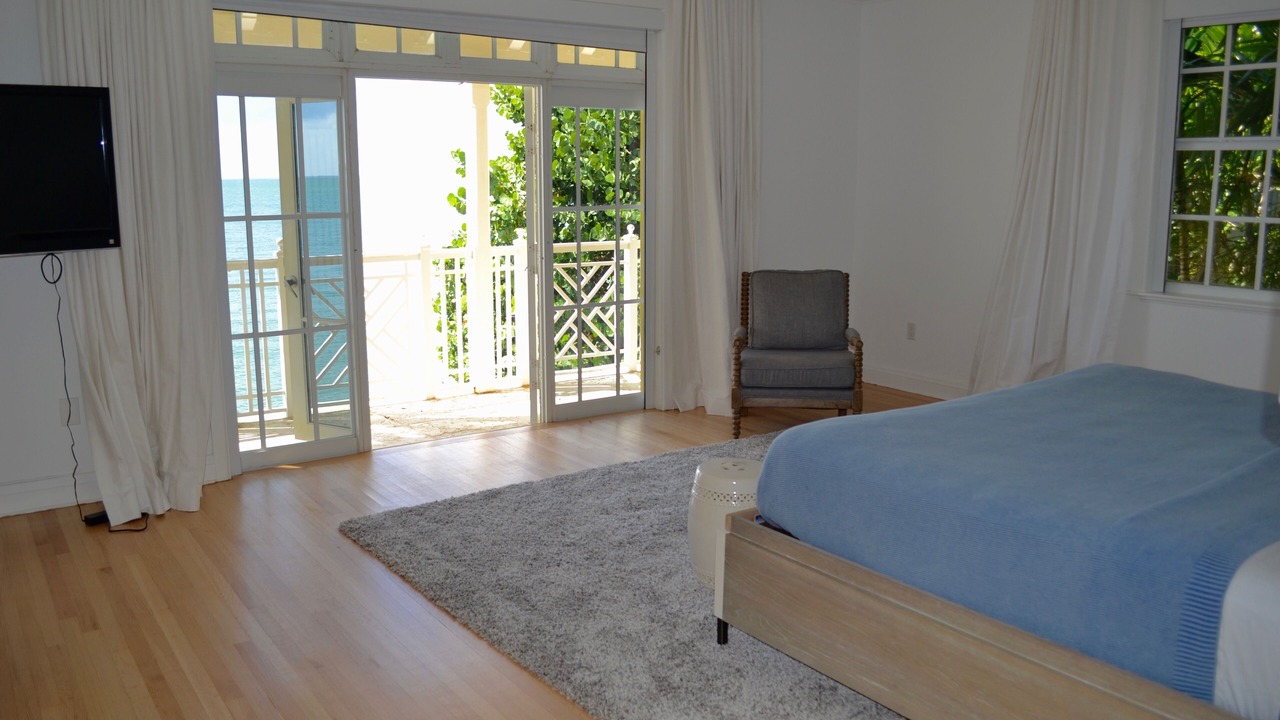 Photo of Bedroom in Key Biscayne