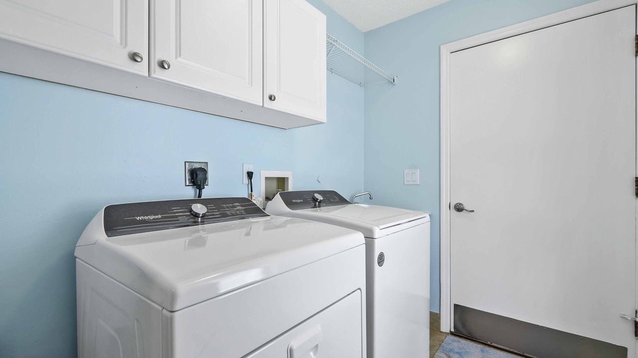 Photo of Bedroom in Eastview Manor