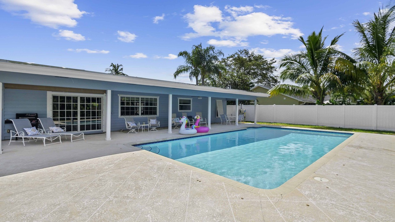 Photo of Outdoor in Eastview Manor