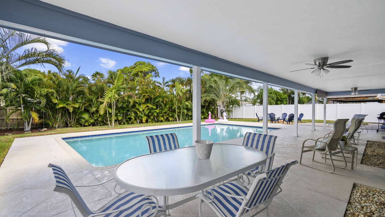 Photo of Outdoor in Eastview Manor