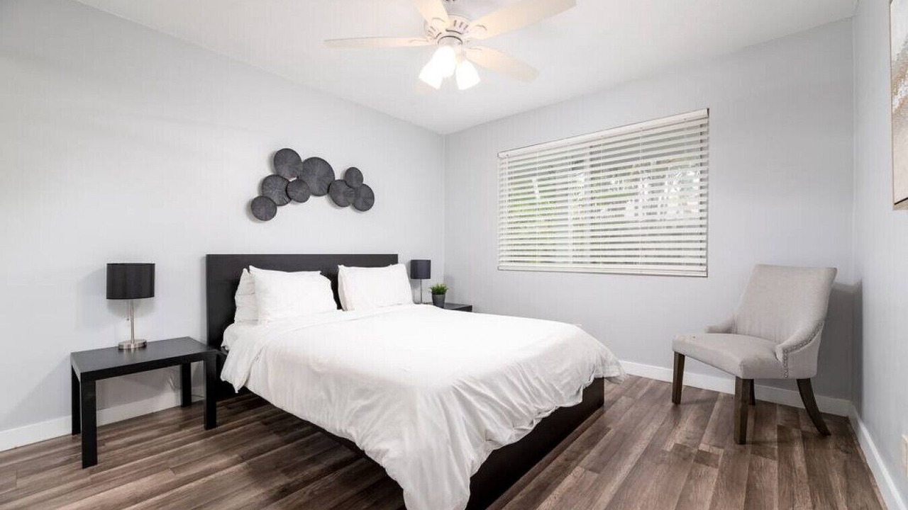 Photo of Bedroom in Middle River Terrace