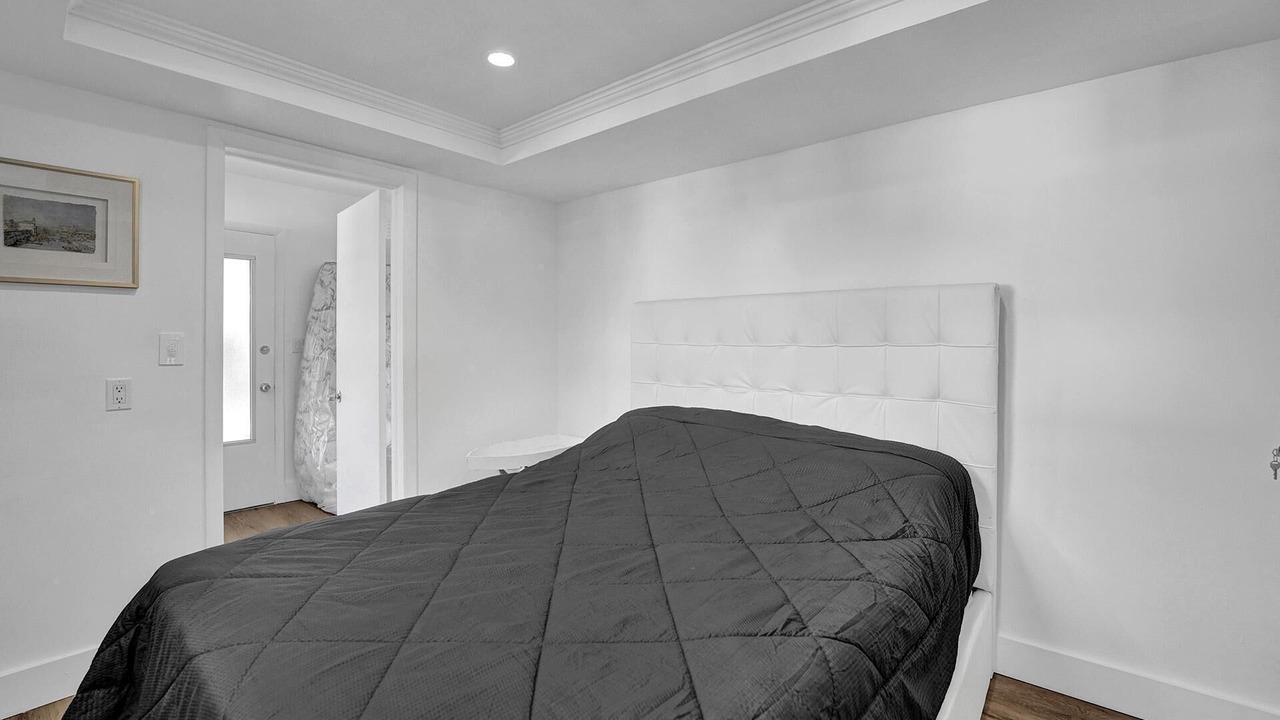 Photo of Bedroom in Surfside