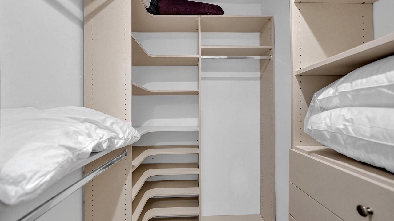Photo of Bedroom in Surfside
