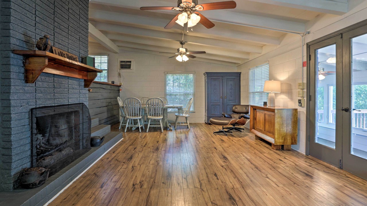 Photo of Livingroom in Quincy