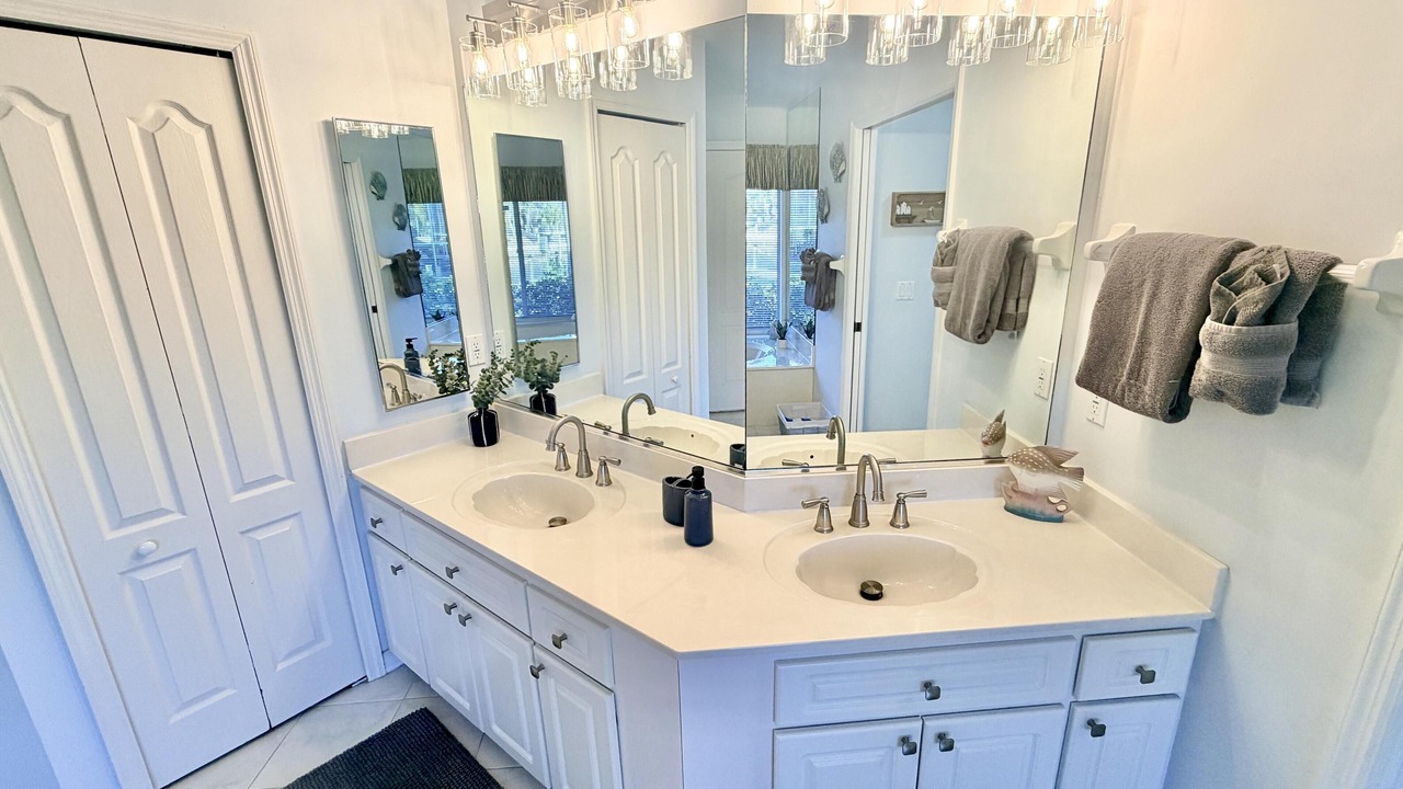 Photo of Bathroom in Cape Coral