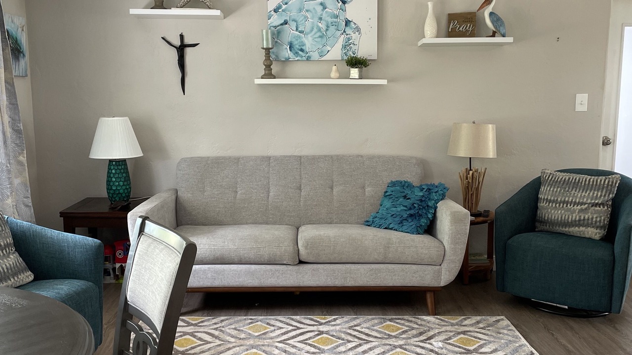 Photo of Livingroom in Disston Heights