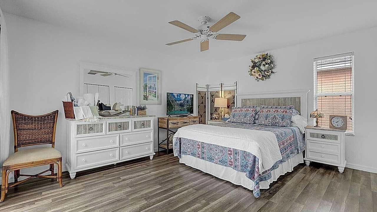 Photo of Bedroom in Candler