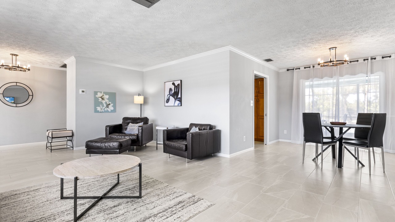 Photo of Livingroom in Cypress Lakes Estates
