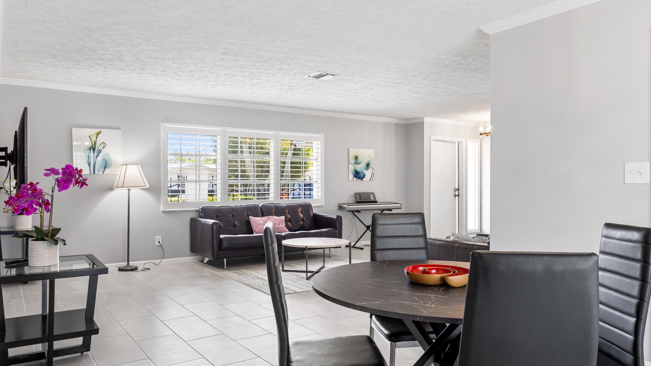Photo of Livingroom in Cypress Lakes Estates