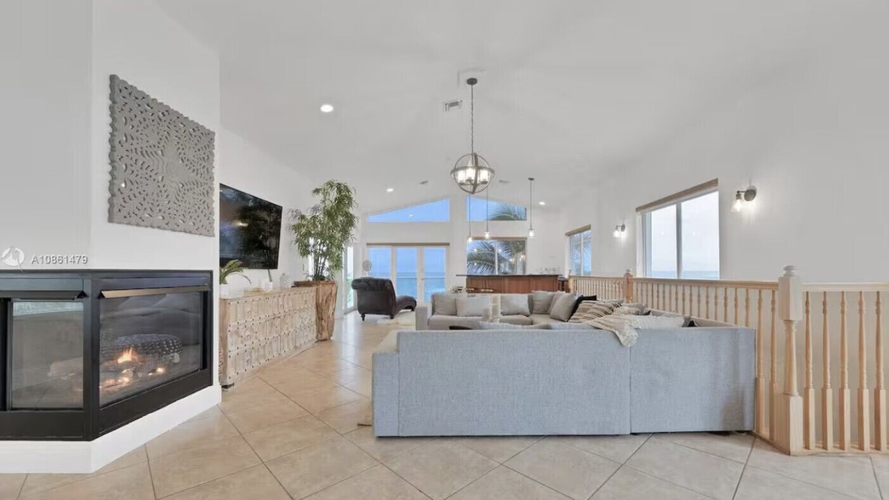Photo of Livingroom in North Beach