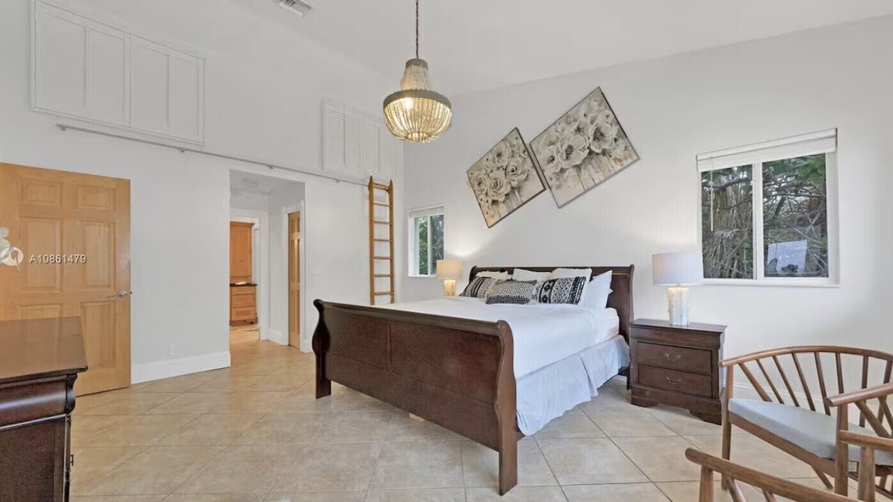 Photo of Bedroom in North Beach
