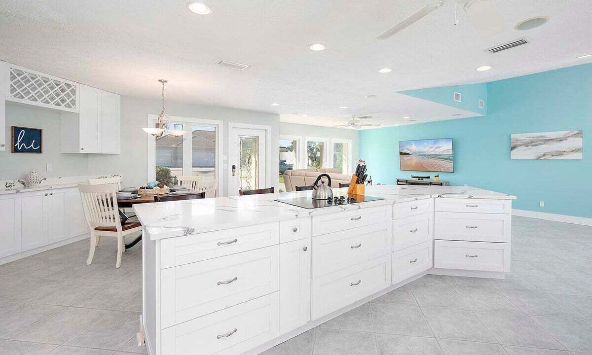 Photo of Bedroom in Yacht Club