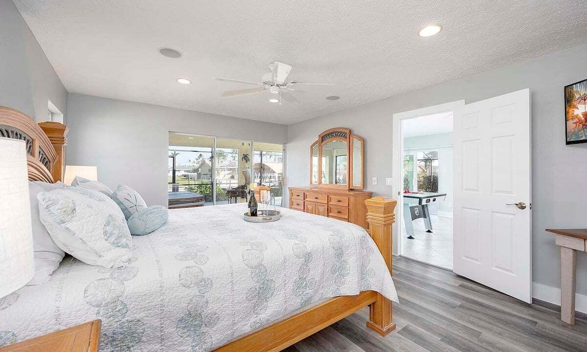 Photo of Bathroom in Yacht Club