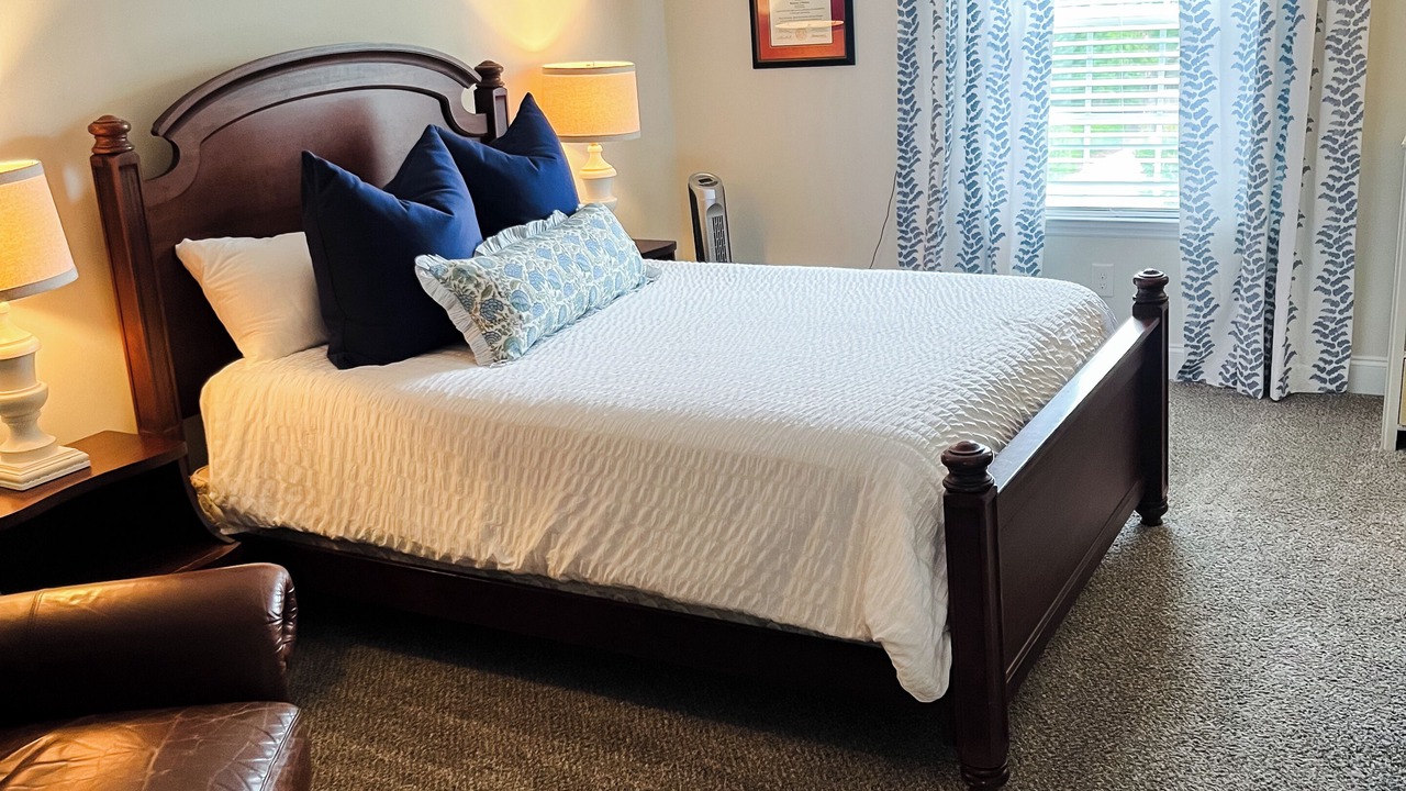 Photo of Bedroom in Martinez