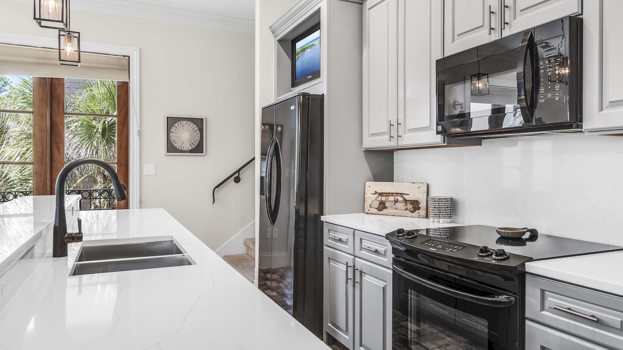 Photo of Kitchen in Baytowne Wharf