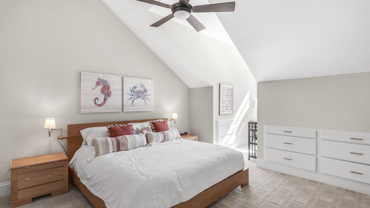 Photo of Bedroom in Baytowne Wharf