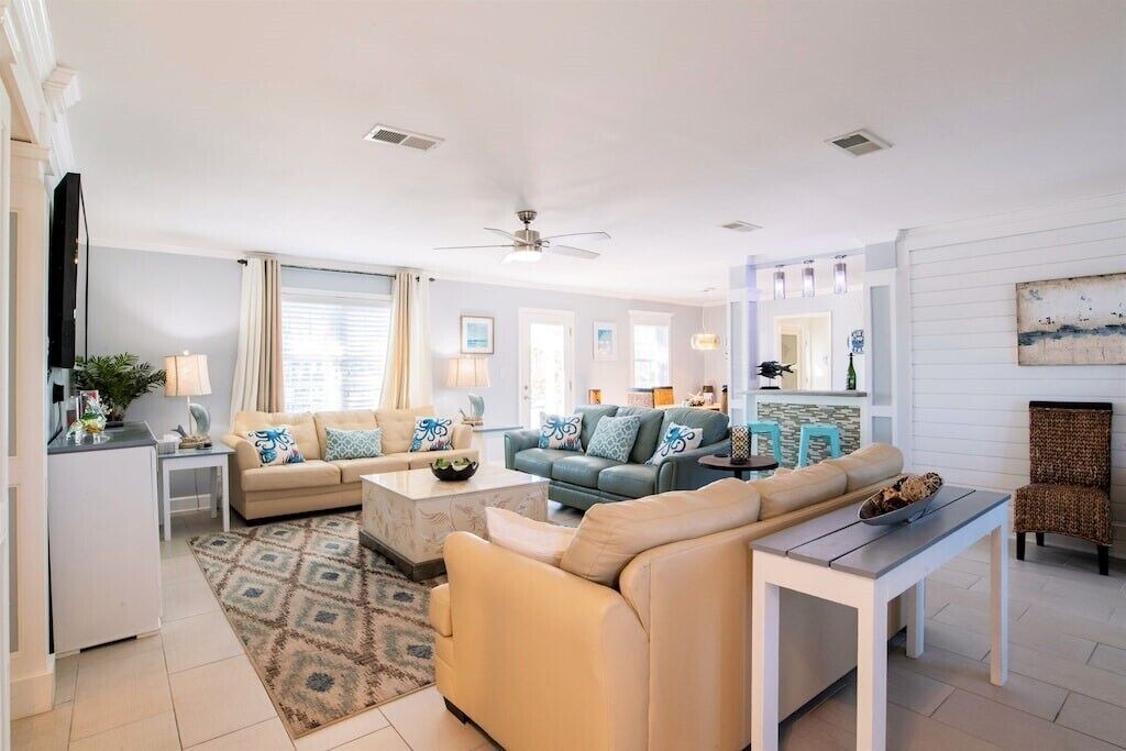 Photo of Livingroom in Perdido Key Coves One