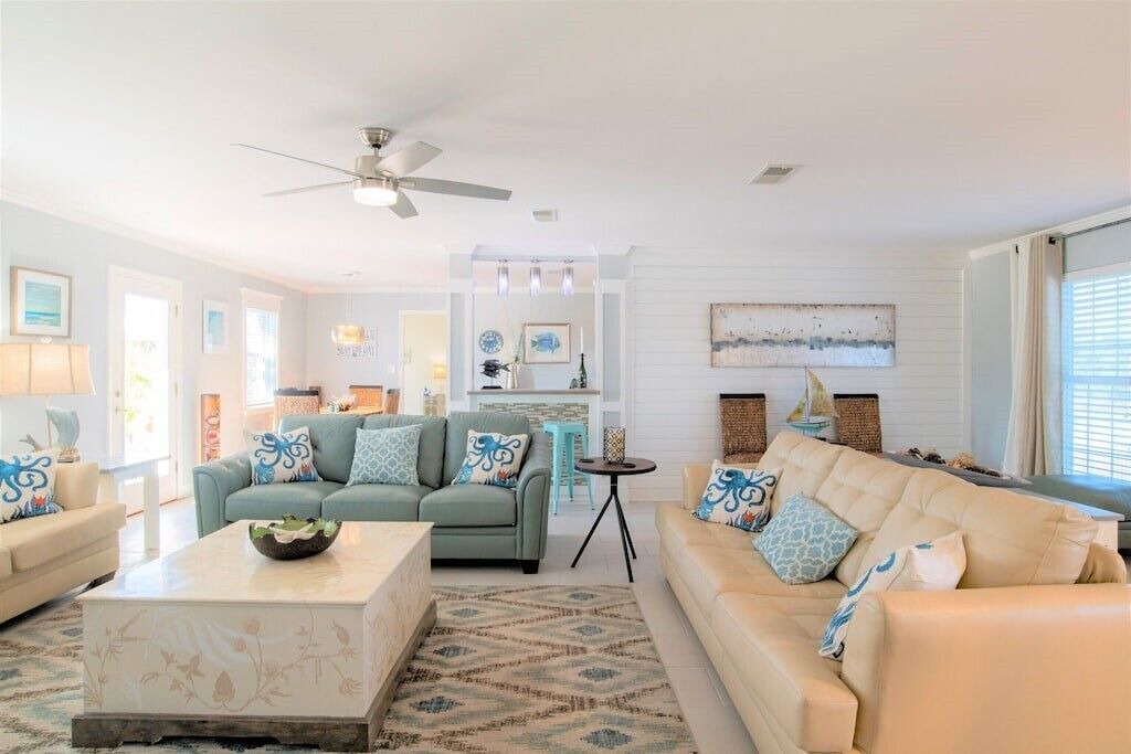 Photo of Livingroom in Perdido Key Coves One