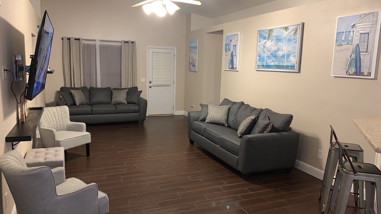 Photo of Livingroom in Bellview