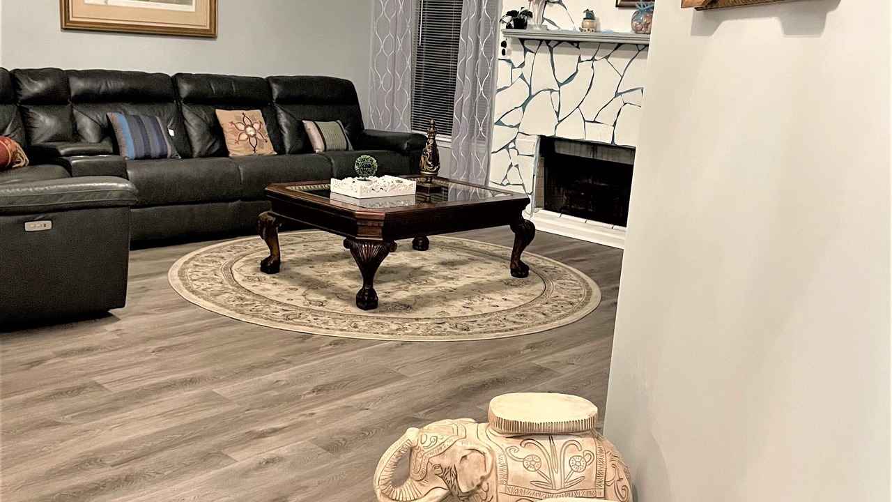 Photo of Livingroom in Girvin