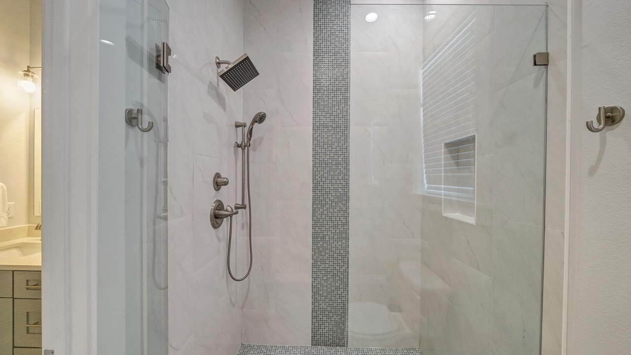 Photo of Bathroom in Lakeside at Blue Mountain Beach