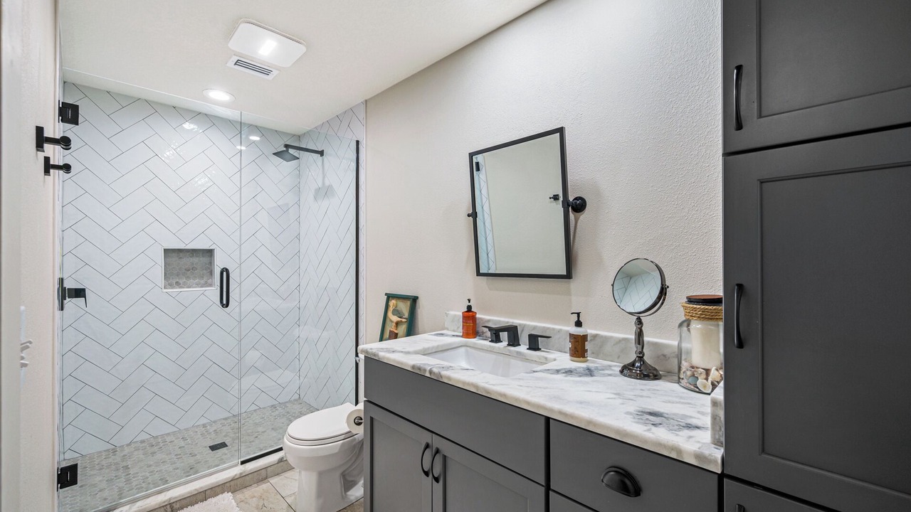 Photo of Bathroom in Crystal Beach