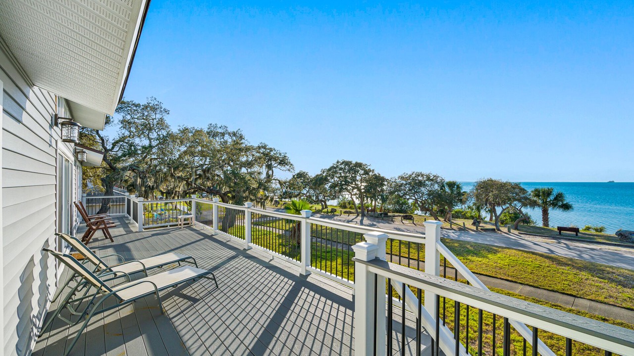 Photo of Patio Balcony in Crystal Beach