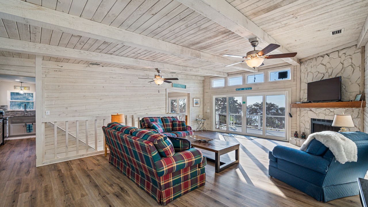 Photo of Livingroom in Crystal Beach