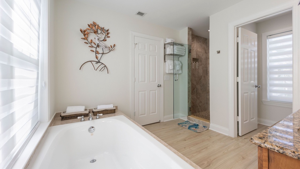 Photo of Bathroom in Marathon